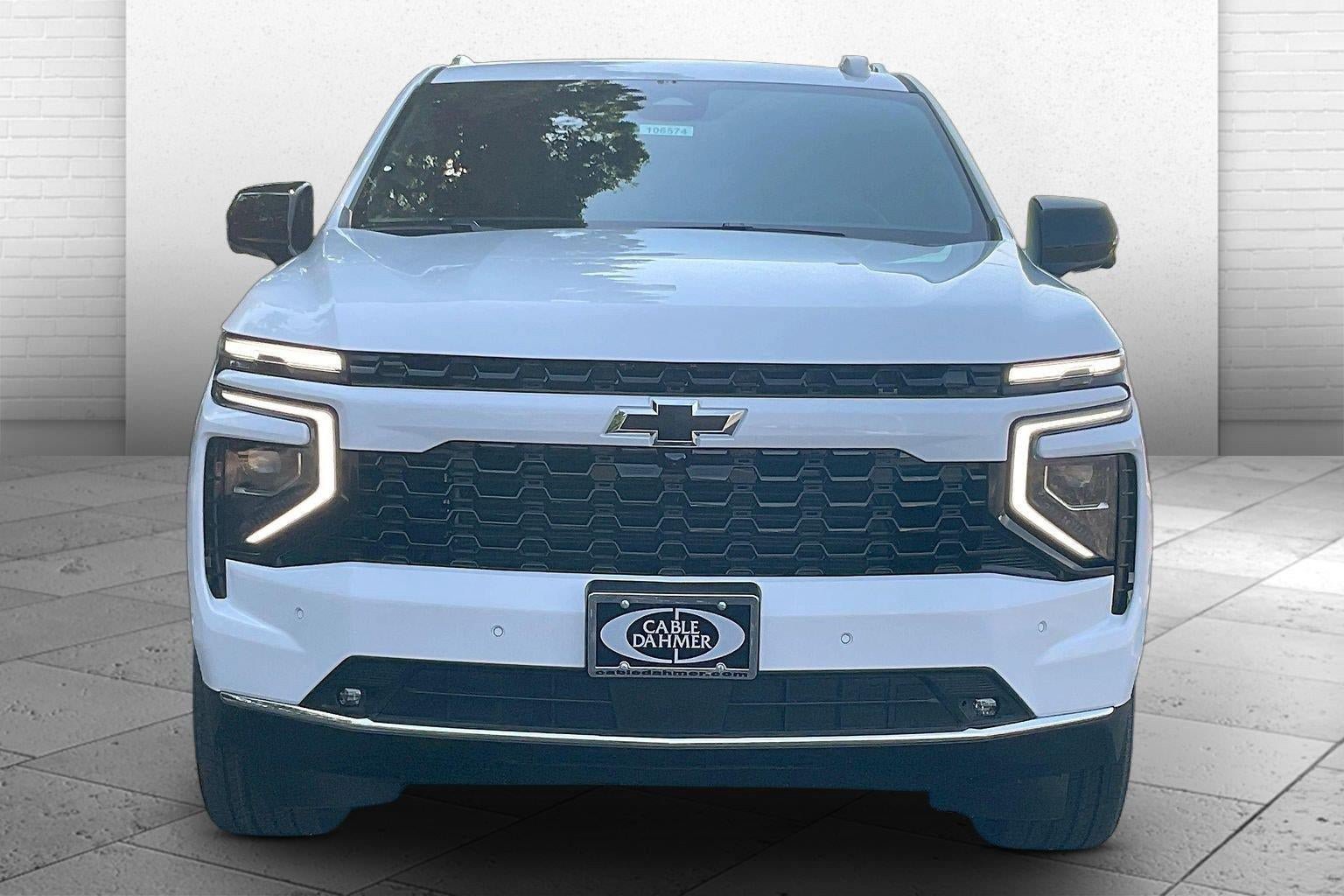 New 2026 Chevrolet Suburban LT AWD/4WD image 14