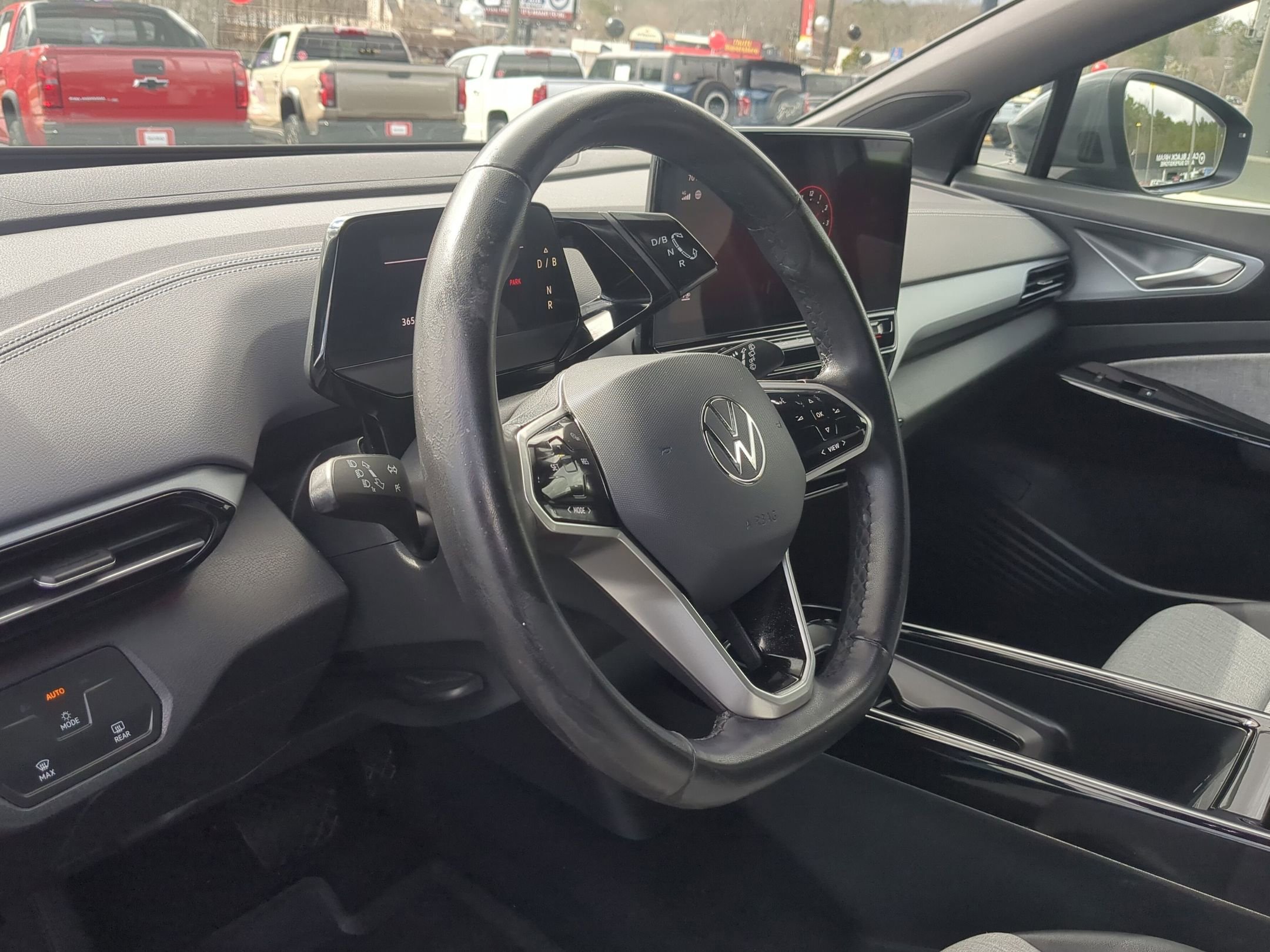 Used 2023 Volkswagen ID.4 Pro image 13