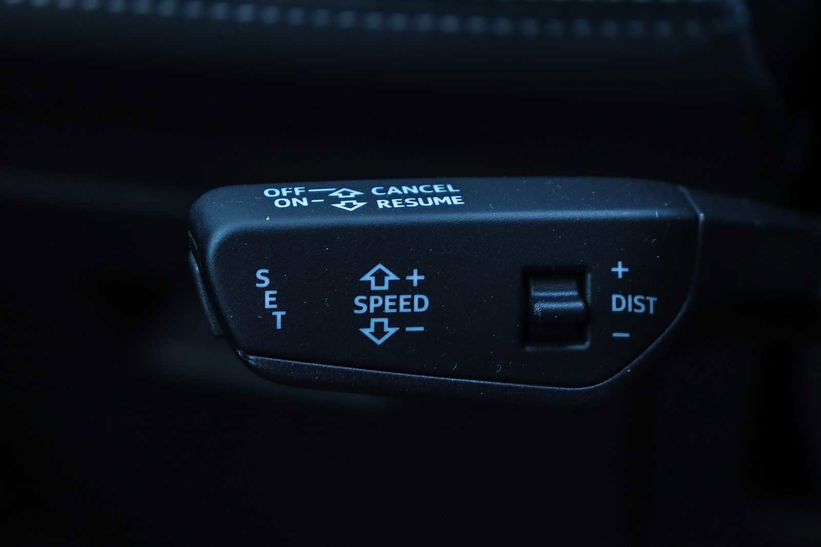 New 2025 Audi Q6 e-tron Premium AWD/4WD image 30