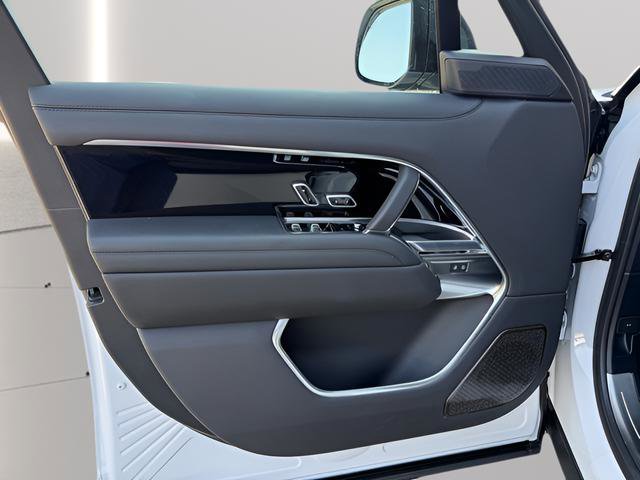 Certified 2024 Land Rover Range Rover Long Wheelbase Autobiography image 15