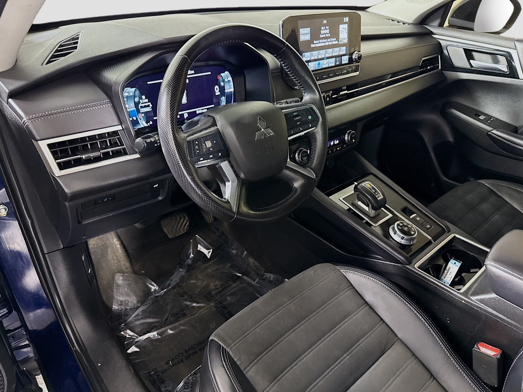 Used 2023 Mitsubishi Outlander SE AWD/4WD image 23