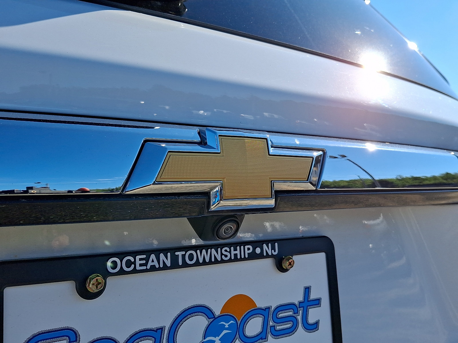 Used 2023 Chevrolet Traverse LS w/ Safety Package FWD image 29