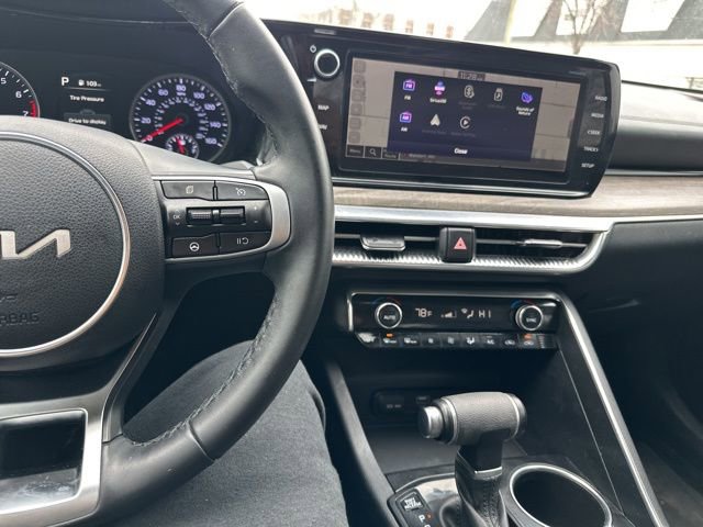 Used 2023 Kia K5 EX image 42