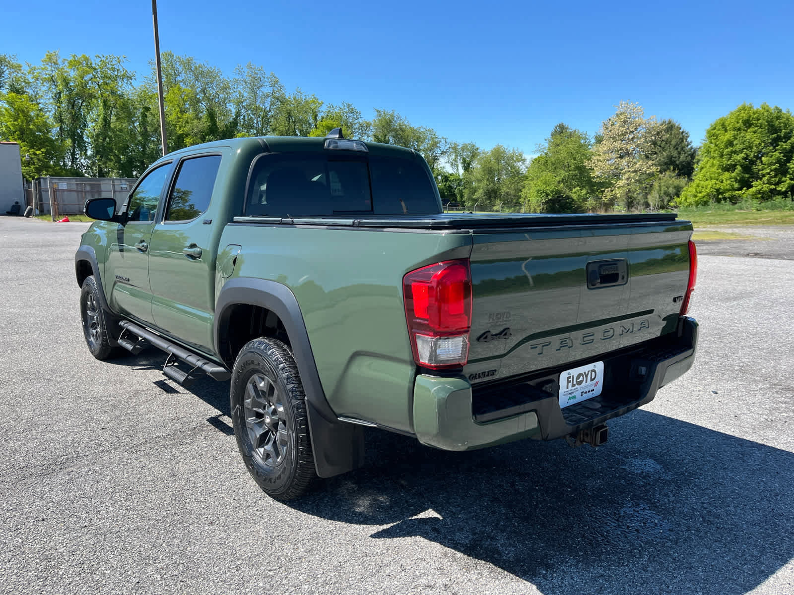 Used 2021 Toyota Tacoma SR5 w/ Trail Edition AWD/4WD image 5