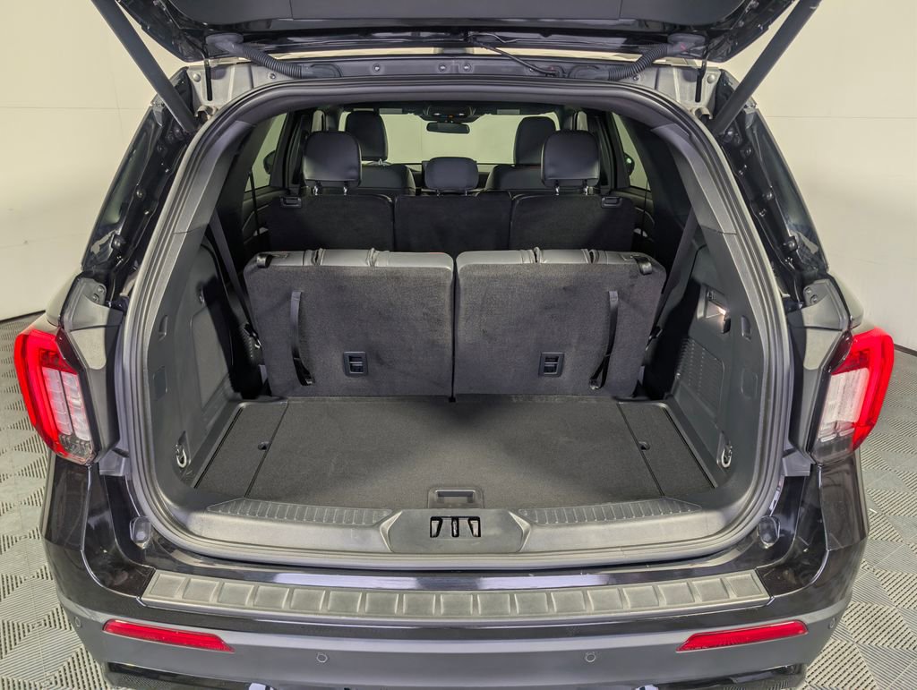 Certified 2025 Ford Explorer ST-Line w/ ST-Line Street Pack image 6