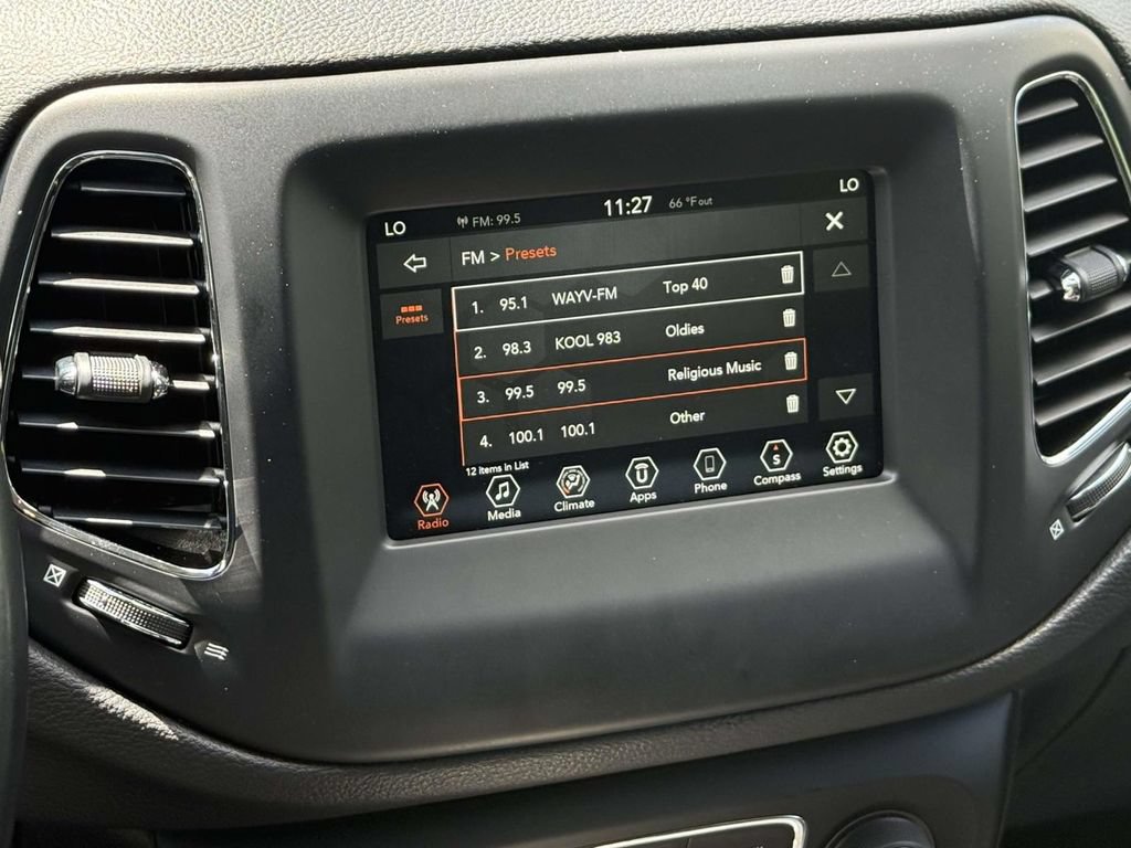 Used 2019 Jeep Compass Latitude AWD/4WD image 14