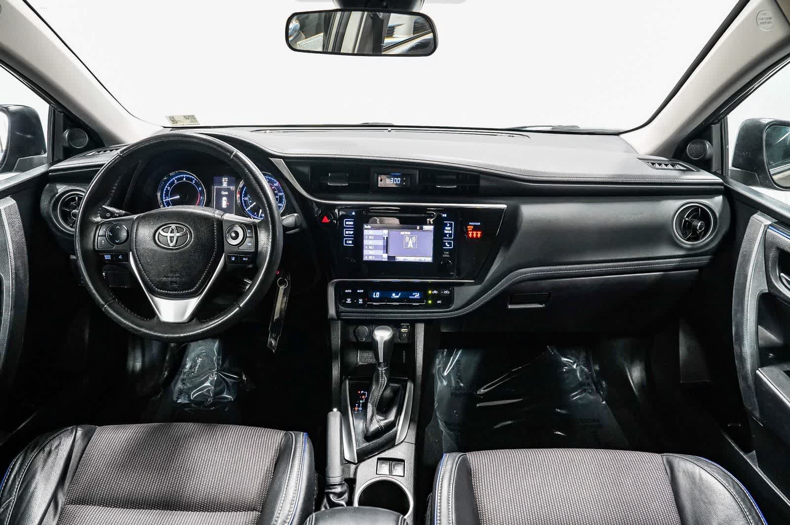 Certified 2018 Toyota Corolla SE FWD image 13