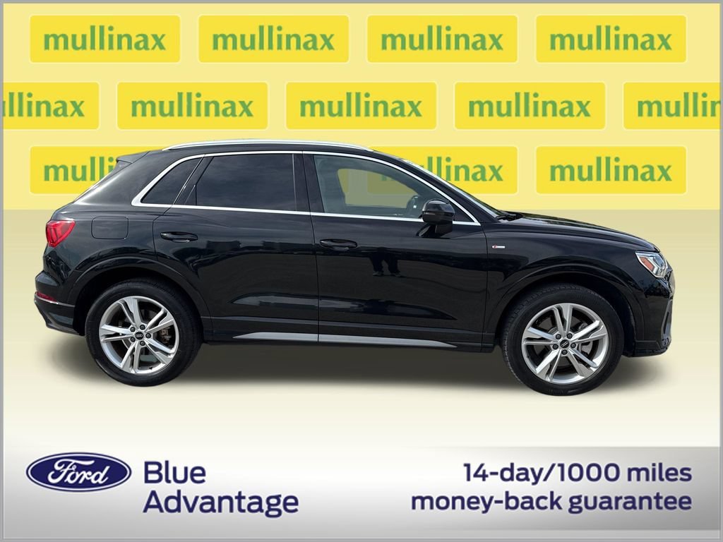 Used 2022 Audi Q3 2.0T Premium Plus w/ Premium Plus Package AWD/4WD image 2
