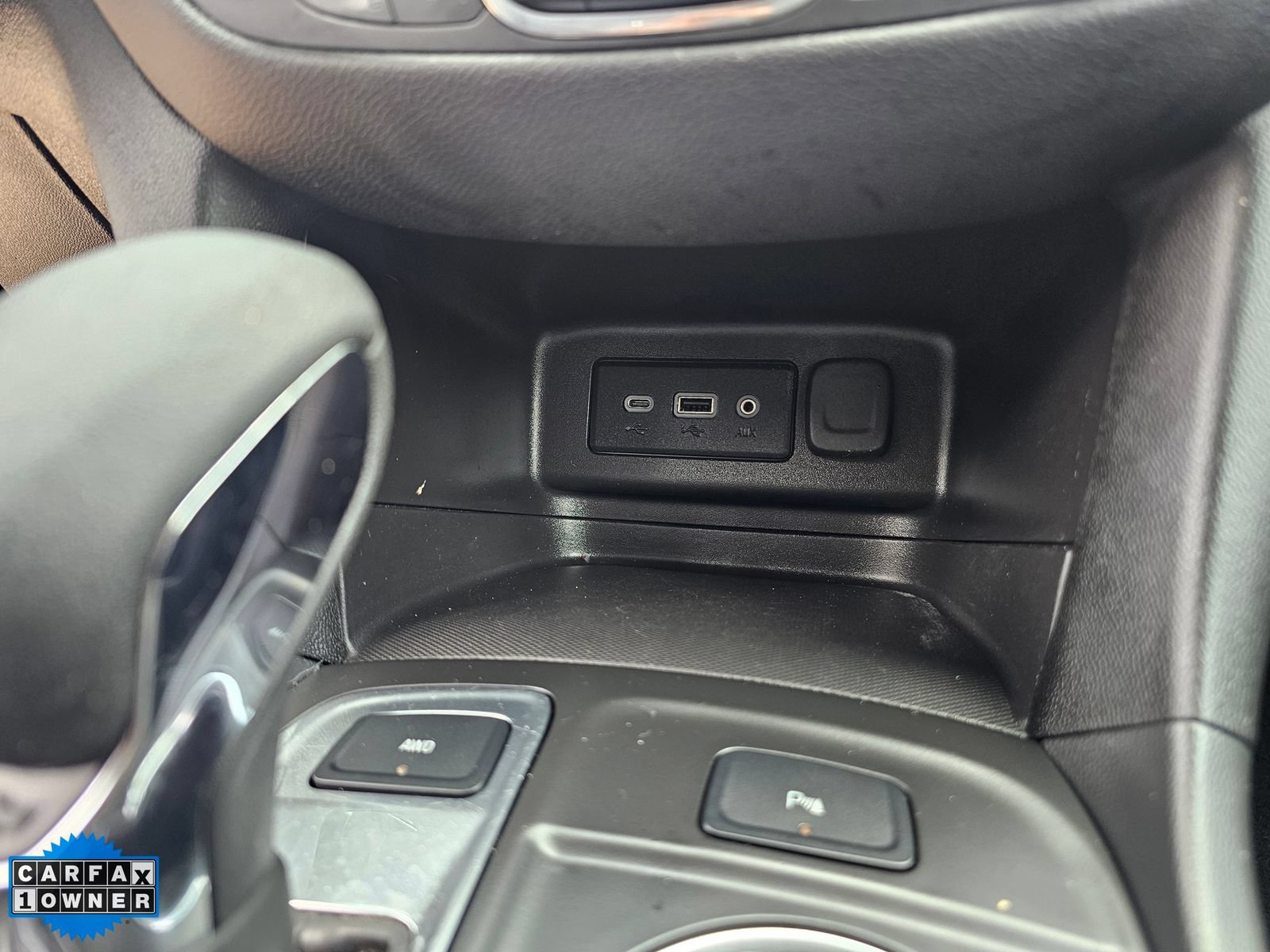 Used 2024 Chevrolet Equinox LT AWD/4WD image 23