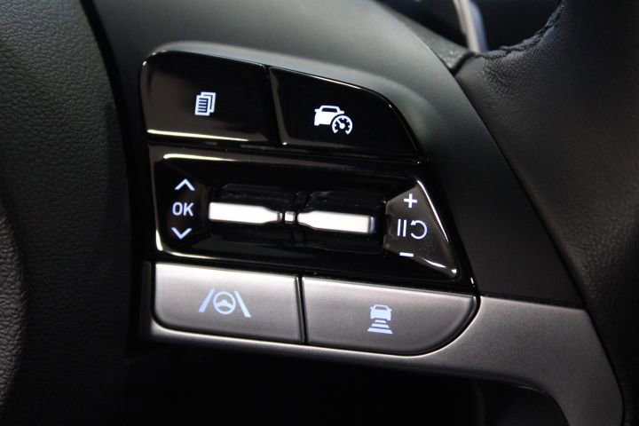 Used 2024 Hyundai Santa Cruz Limited image 35