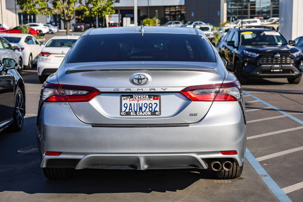Certified 2022 Toyota Camry SE image 24