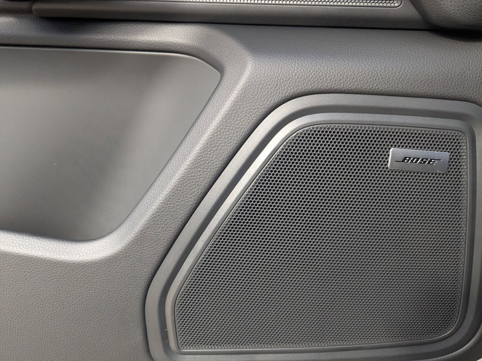 Certified 2026 Porsche Macan AWD/4WD image 14