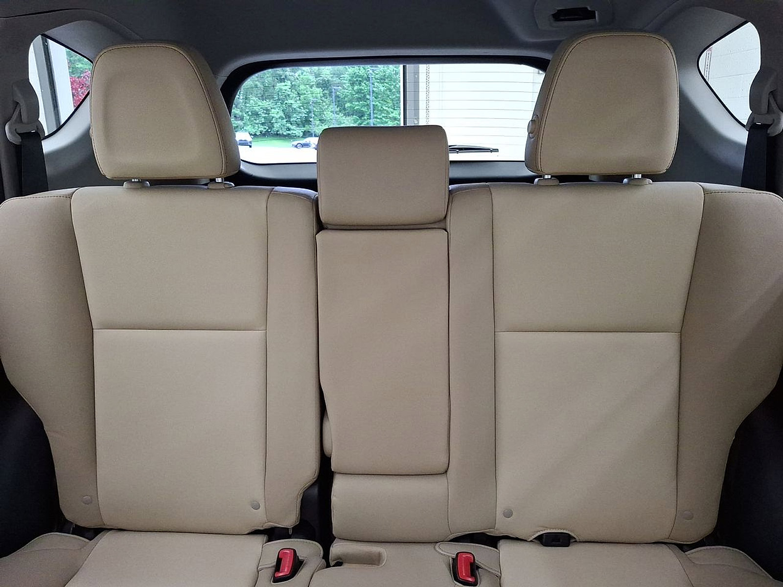 Used 2015 Toyota RAV4 Limited AWD/4WD image 20
