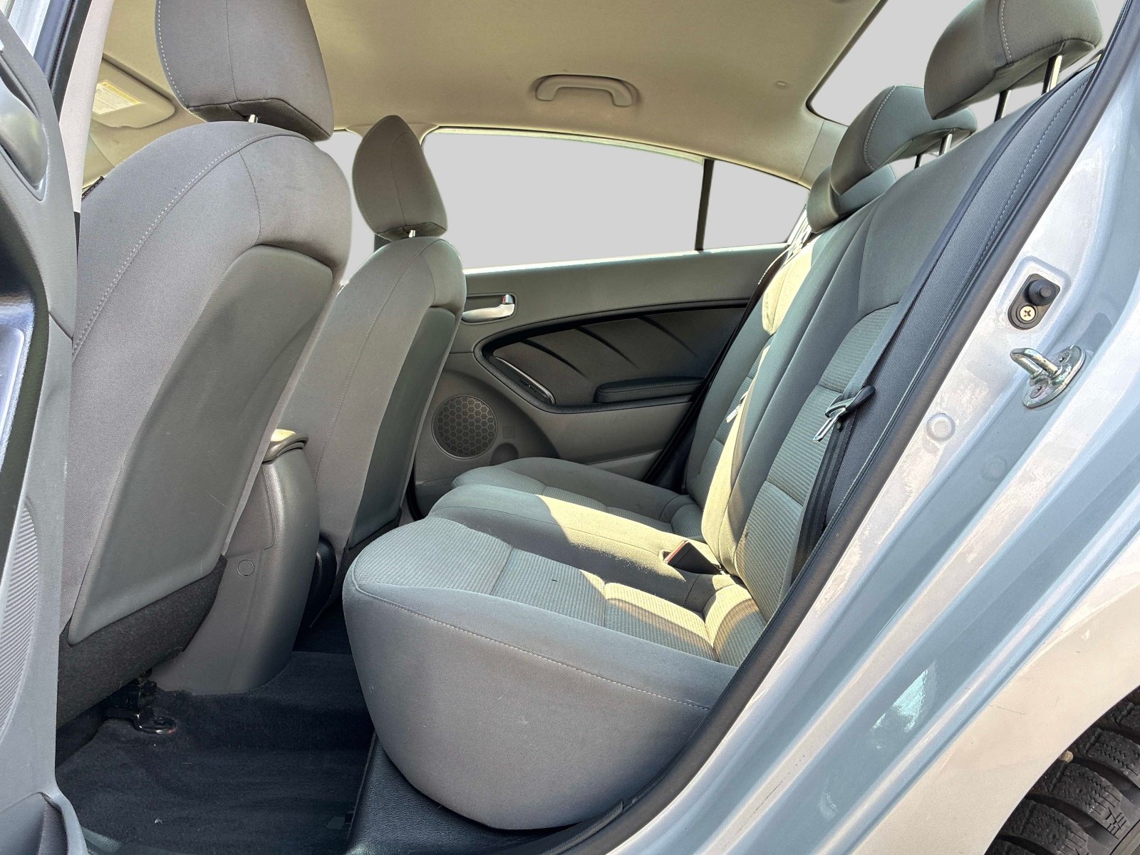 Used 2018 Kia Forte LX FWD image 12
