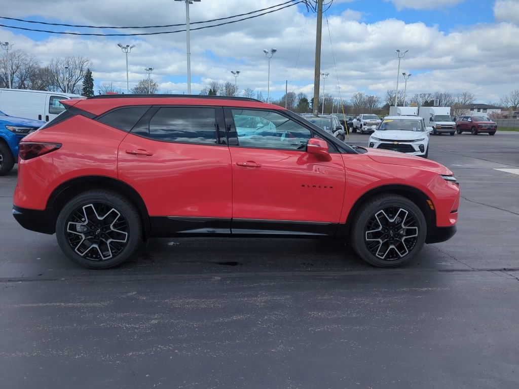 Certified 2023 Chevrolet Blazer RS w/ Enhanced Convenience Package AWD/4WD image 11