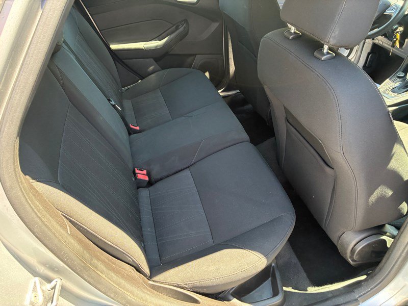 Used 2017 Ford Focus SE FWD image 15