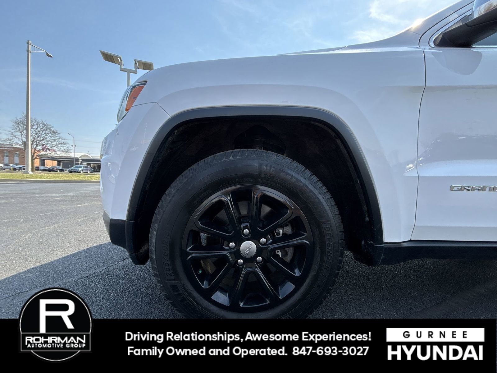 Used 2015 Jeep Grand Cherokee Limited w/ Trailer Tow Group IV image 12