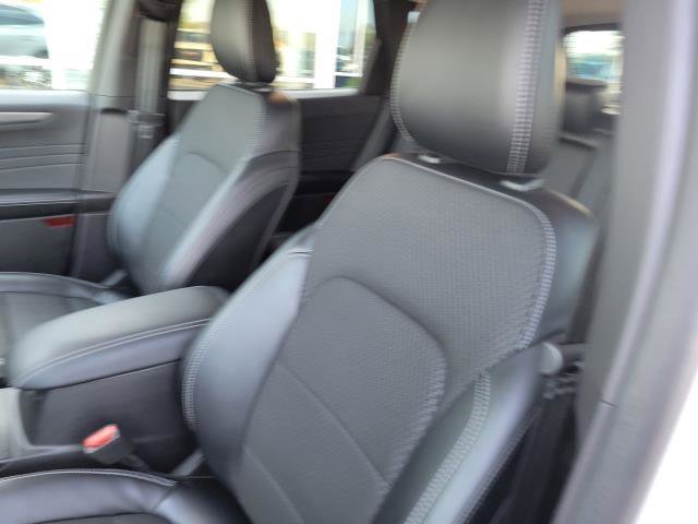 Used 2023 Ford Escape SE image 19