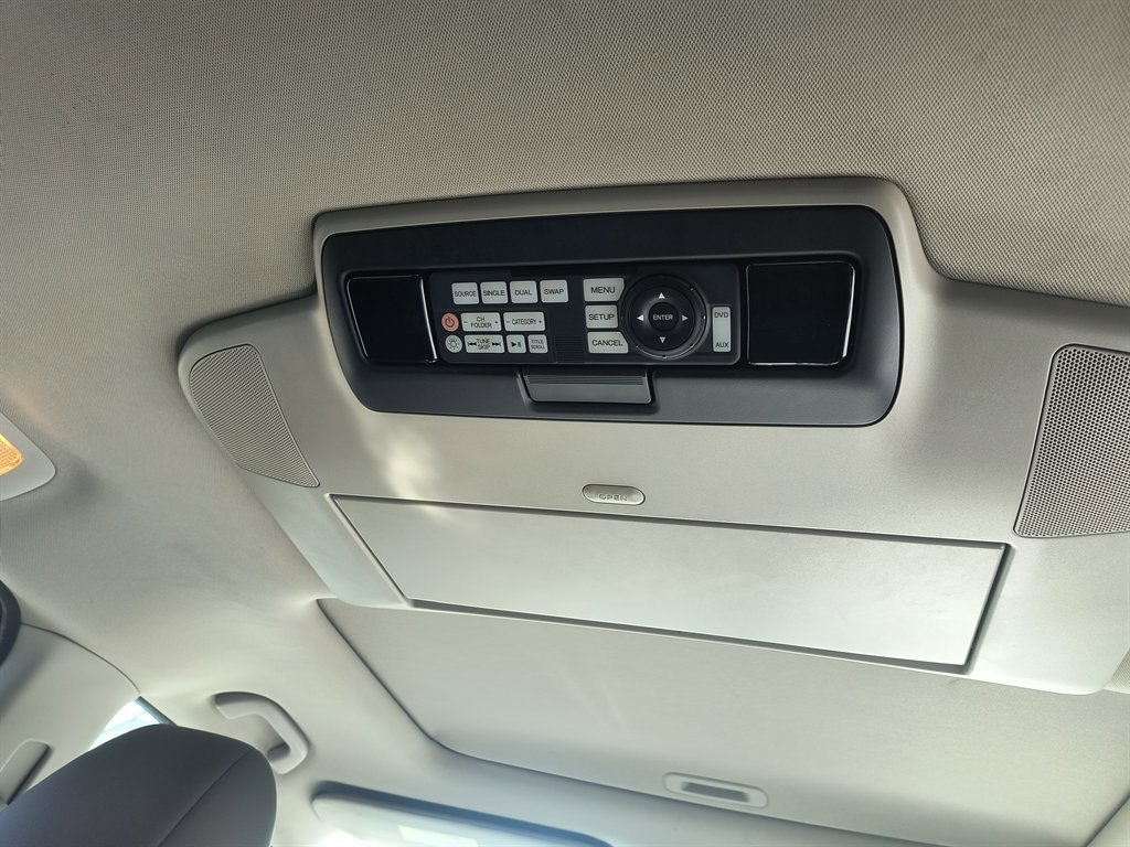 Used 2014 Honda Odyssey Touring image 26