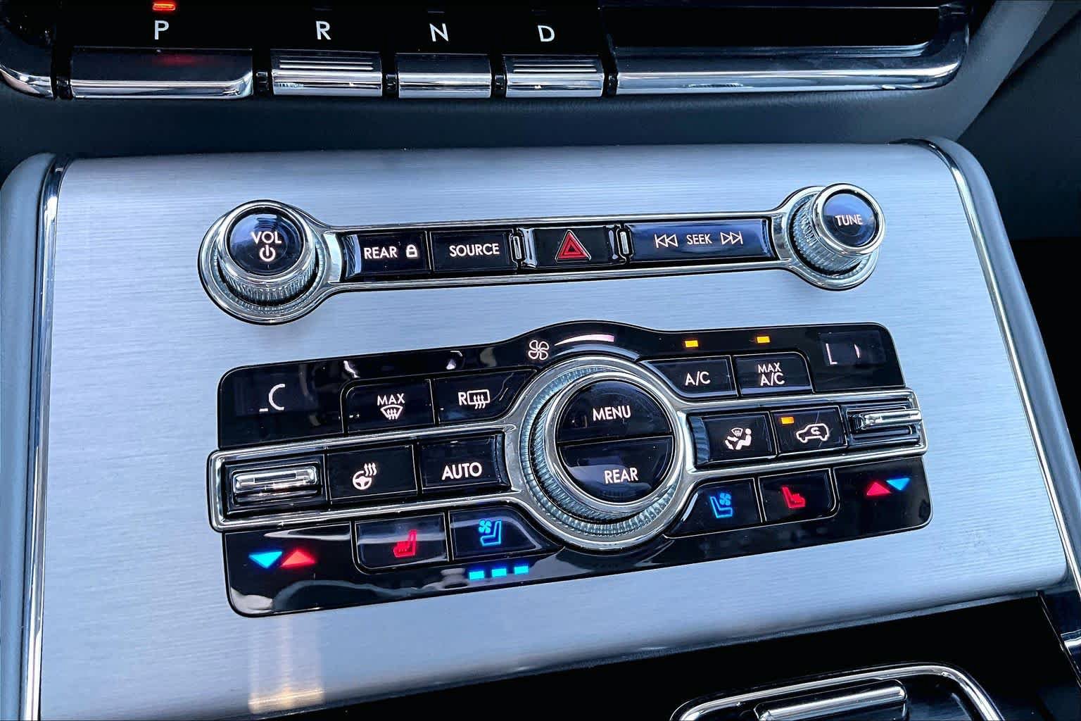 Used 2020 Lincoln Aviator Reserve w/ Equipment Group 201A RWD image 35