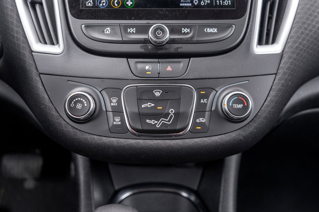 Used 2021 Chevrolet Malibu RS FWD image 26