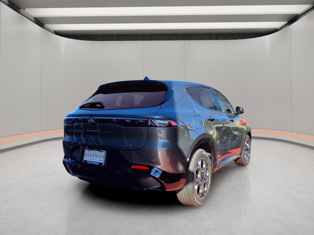 New 2026 Alfa Romeo Tonale AWD/4WD image 6
