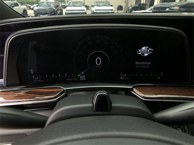 Certified 2022 Cadillac Escalade Premium Luxury image 23