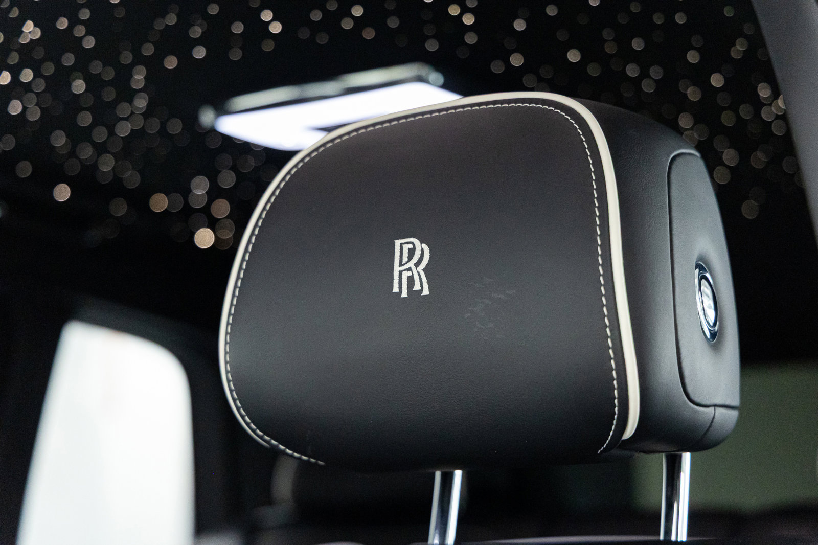 Used 2024 Rolls-Royce Cullinan Black Badge w/ Driver's Package AWD/4WD image 28