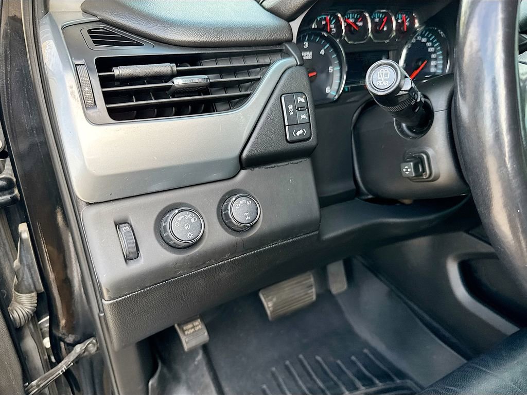 Used 2020 Chevrolet Tahoe LT w/ Luxury Package image 10