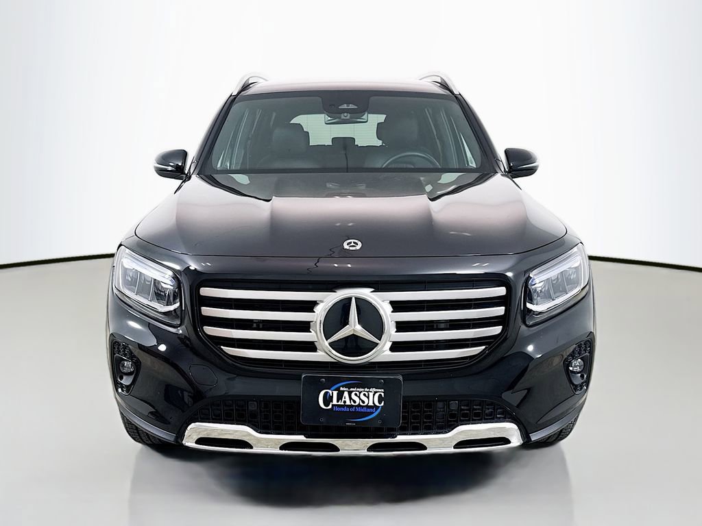 Used 2025 Mercedes-Benz GLB 250 image 2