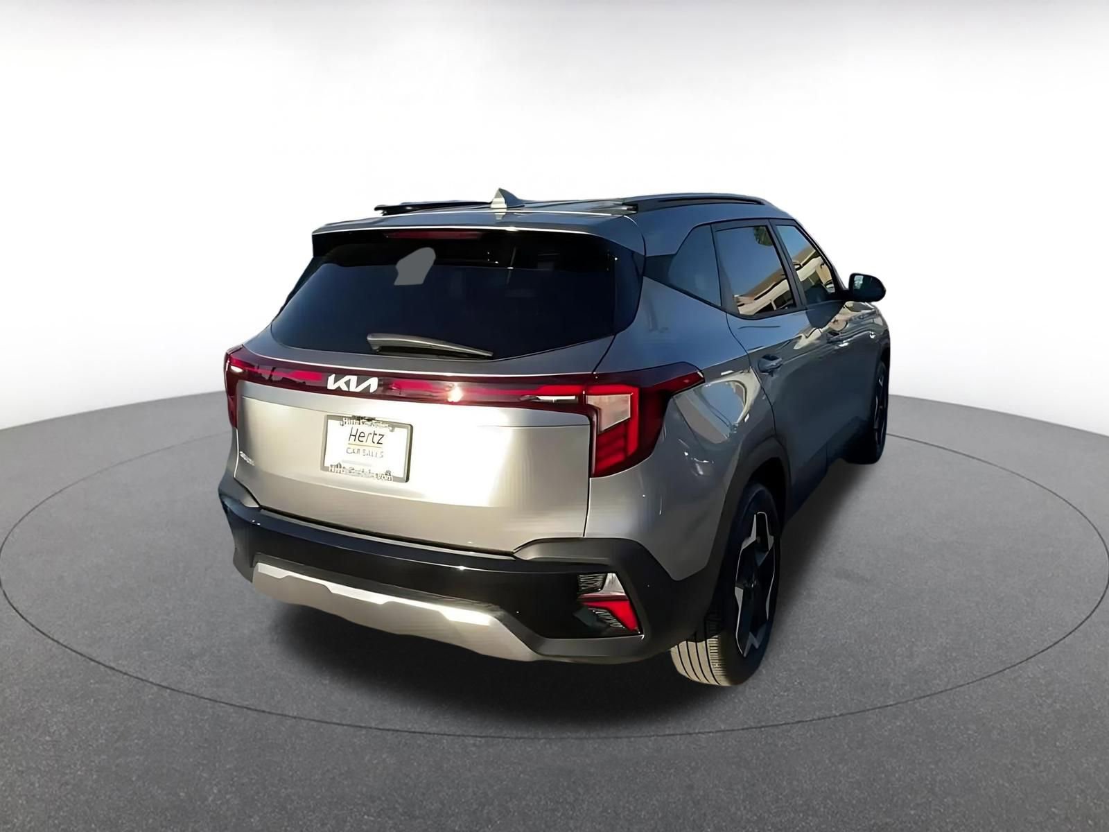 Used 2025 Kia Seltos S image 14
