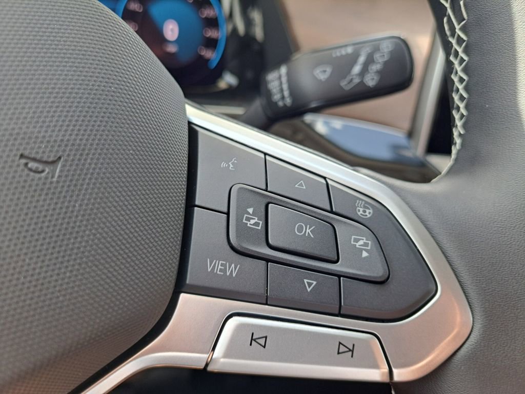 New 2026 Volkswagen Atlas SE image 12