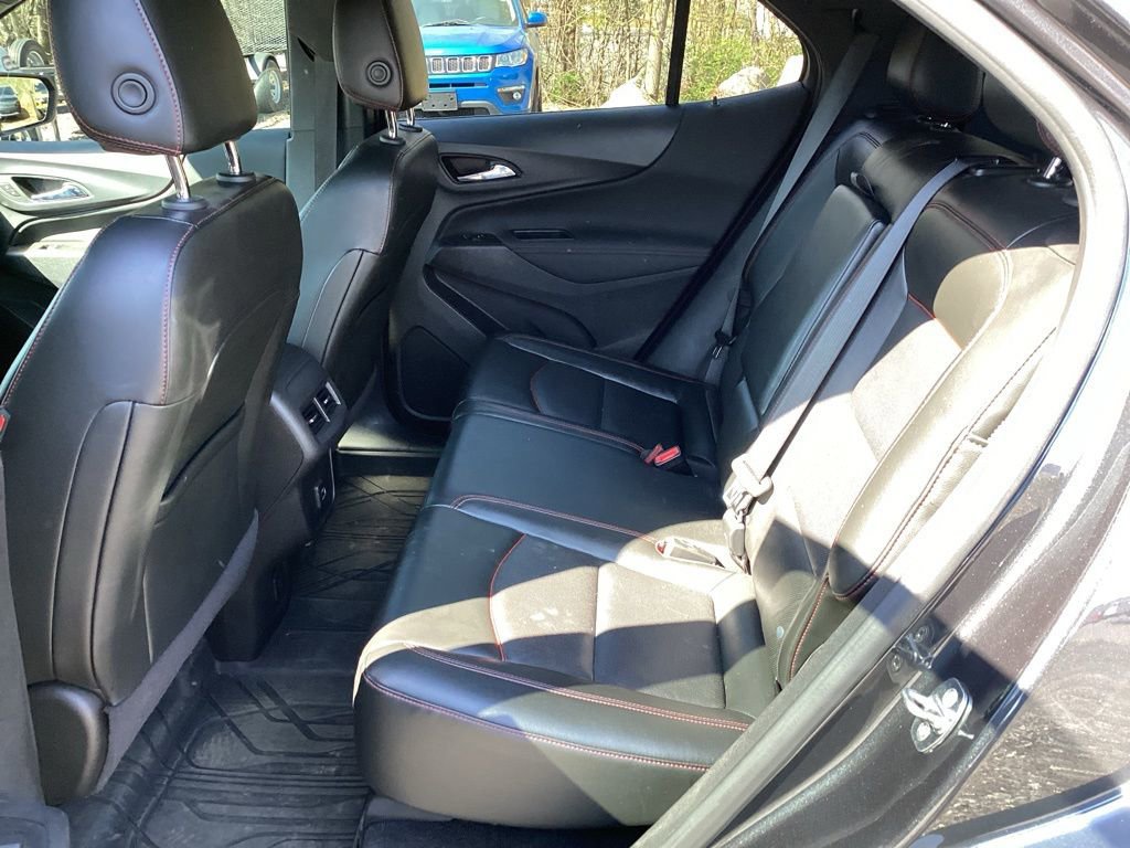 Certified 2022 Chevrolet Equinox RS w/ RS Leather Package image 5