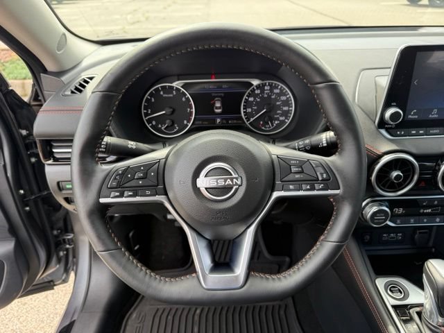 Used 2025 Nissan Sentra SR w/ SR Premium Package FWD image 15
