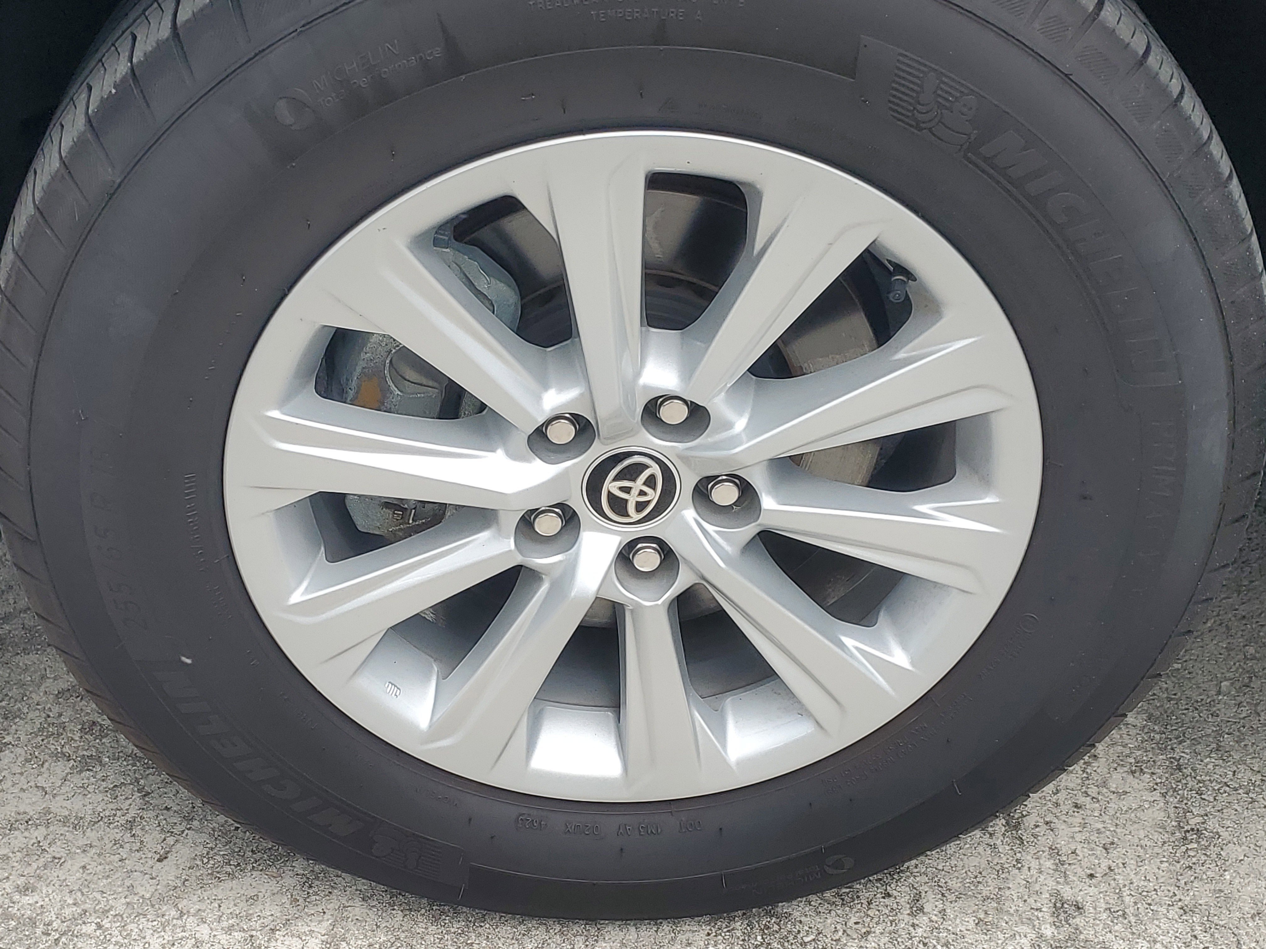 Used 2024 Toyota Grand Highlander XLE image 5