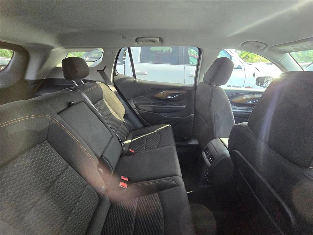 Used 2021 GMC Terrain SLE w/ Driver Convenience Package FWD image 6