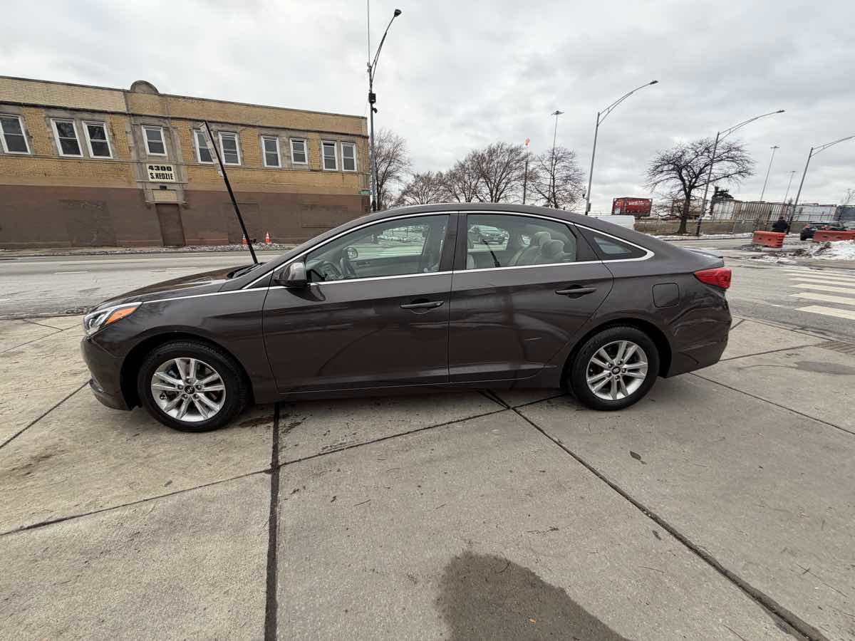 Used 2017 Hyundai Sonata SE image 7