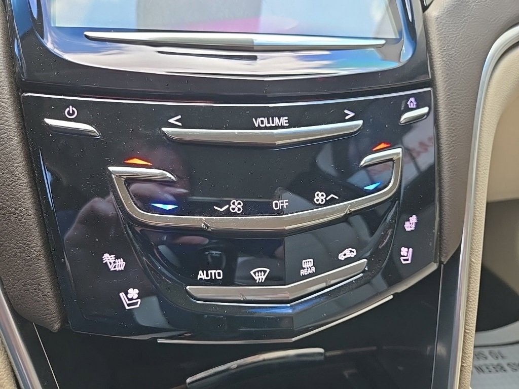 Used 2013 Cadillac XTS Luxury w/ Driver Awareness Package image 57