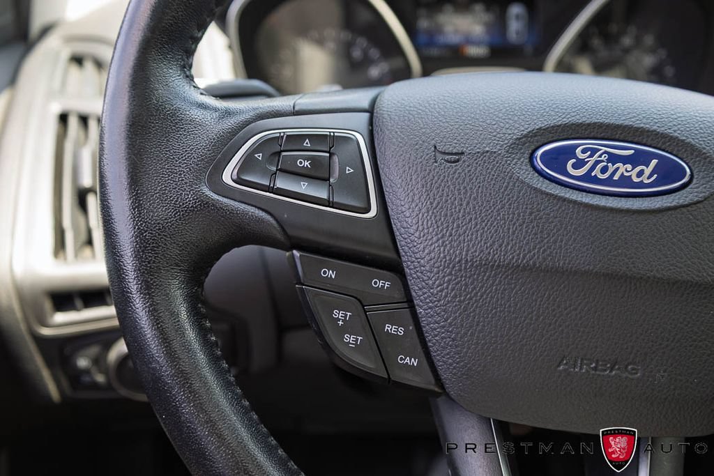 Used 2018 Ford Focus SEL w/ Cold Weather Package FWD image 24