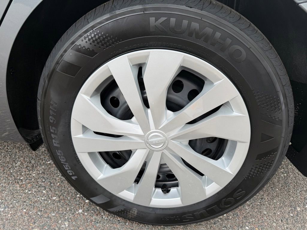 Used 2025 Nissan Versa S w/ Trunk Package FWD image 27