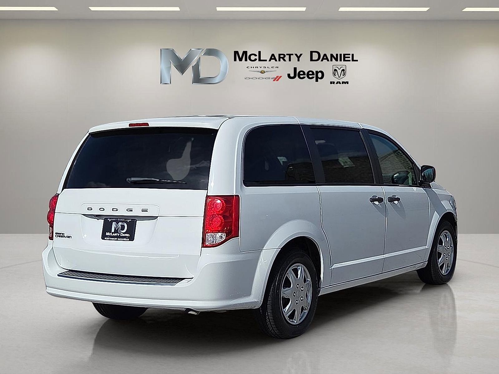 Used 2019 Dodge Grand Caravan SE image 5