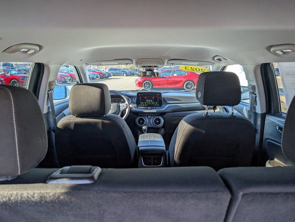 Used 2023 Chevrolet Blazer LT image 14