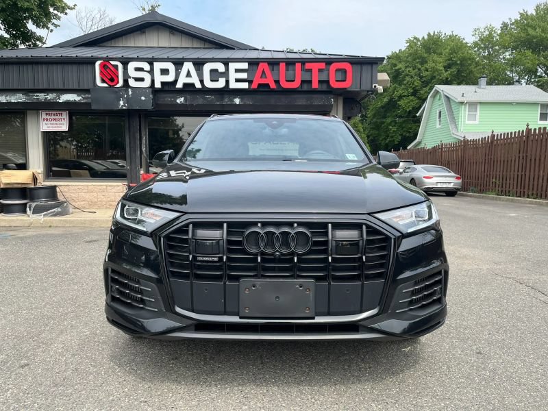 Used 2023 Audi Q7 3.0T Prestige w/ Prestige Package AWD/4WD image 2
