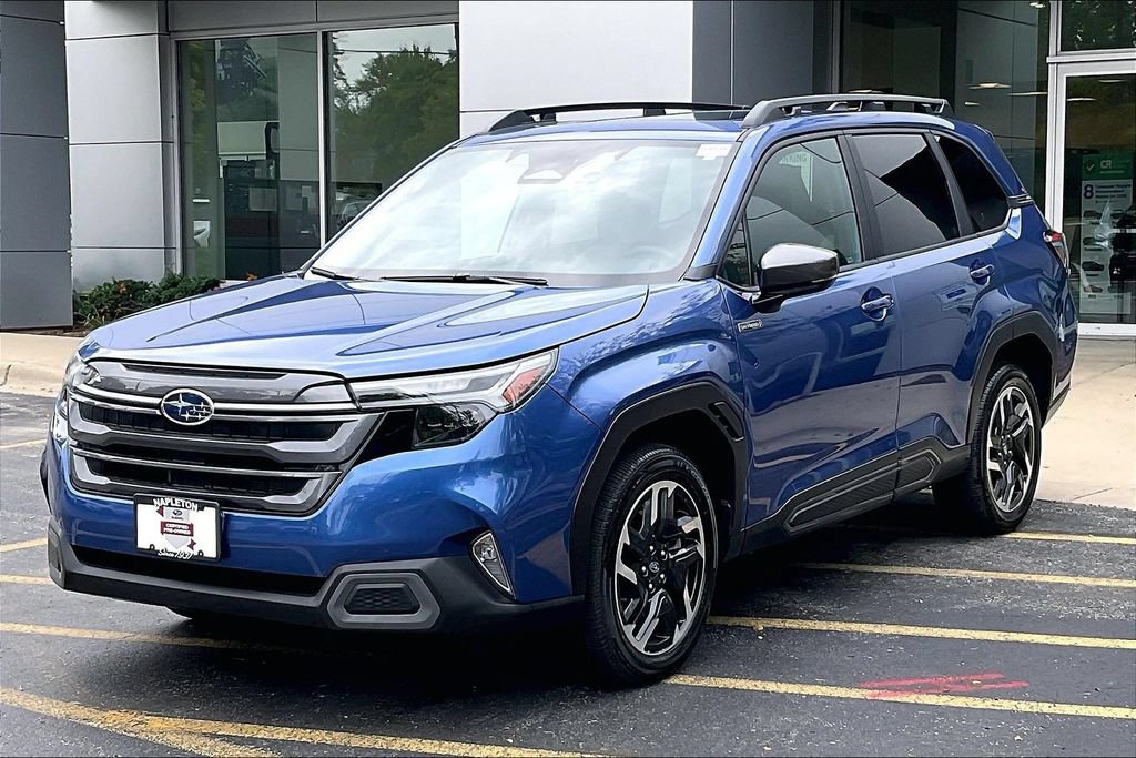 Used 2025 Subaru Forester Limited w/ Popular Package AWD/4WD image 15