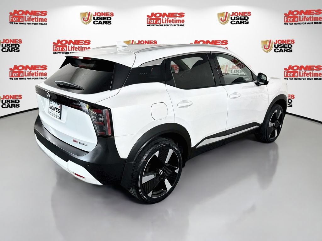 Used 2025 Nissan Kicks SR AWD/4WD image 15