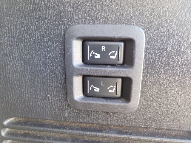 Used 2020 Nissan Armada SL w/ Premium Package image 11