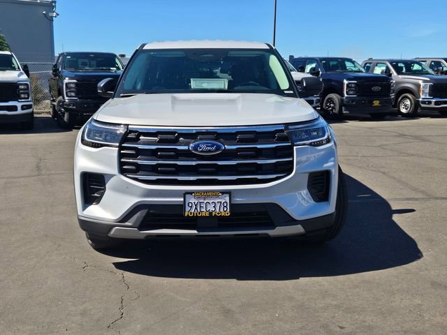 New 2026 Ford Explorer Active RWD image 2