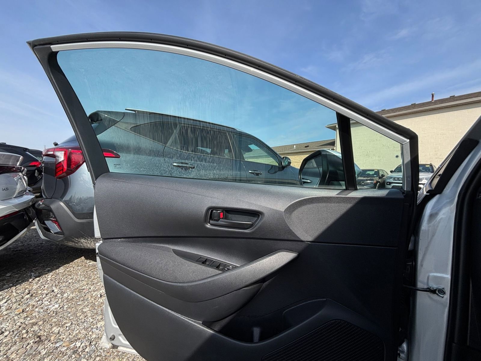 Used 2025 Toyota Corolla LE image 18