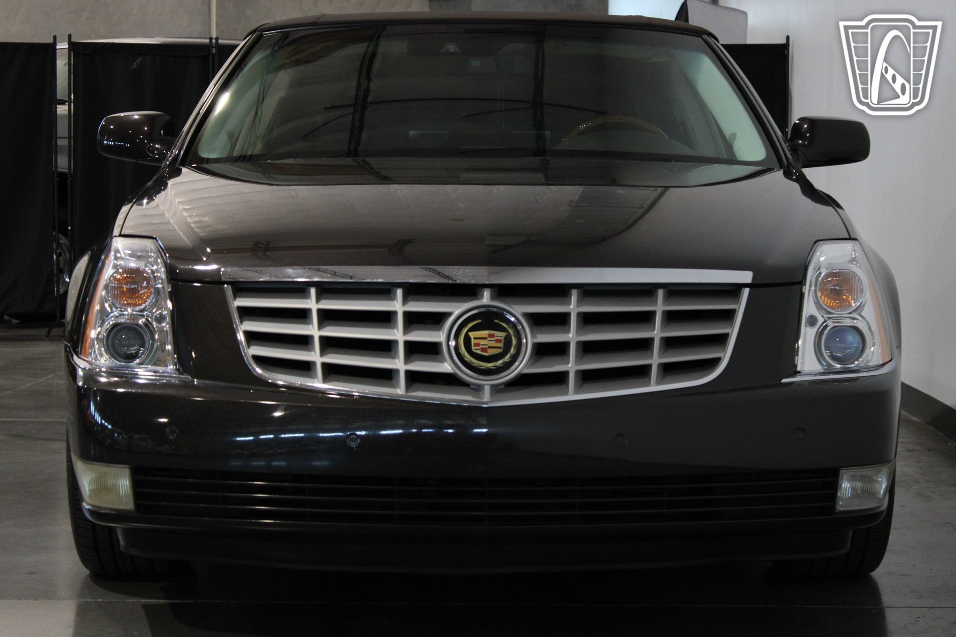 Used 2008 Cadillac DTS Performance w/ Platinum Edition image 14