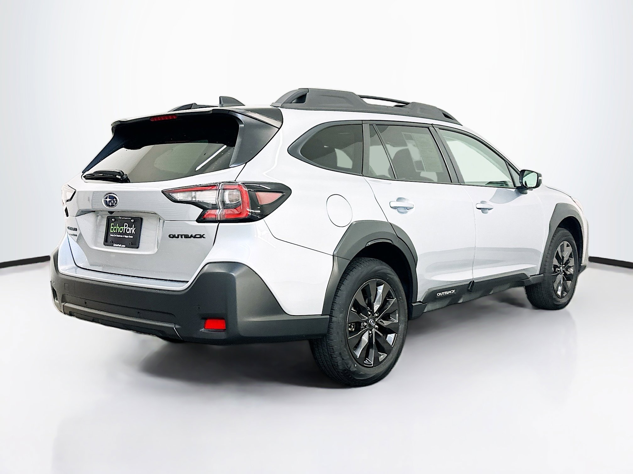 Used 2025 Subaru Outback Onyx Edition AWD/4WD image 9